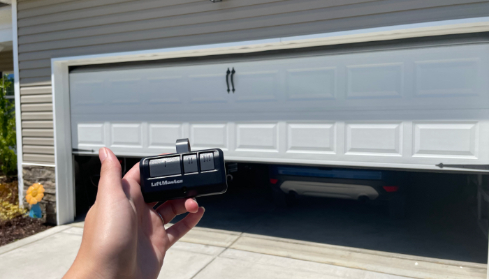 liftmaster garage door opener with garage opening